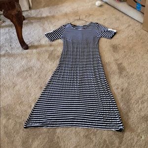 Black and white maxi dress!